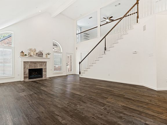 5th image of 14624 Windsor Ct