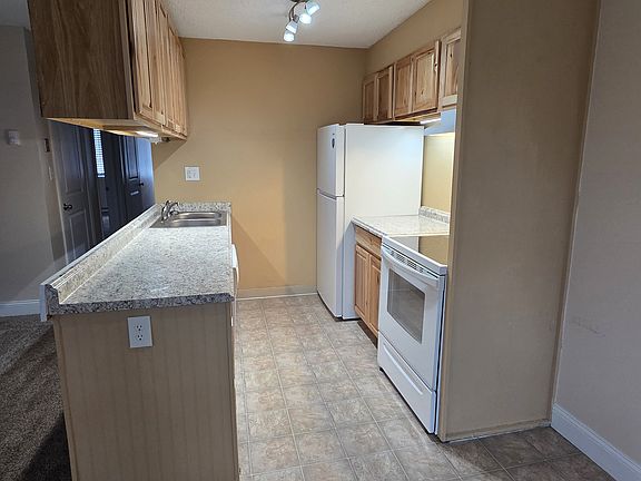 2nd image of 1340 E Sherwood Dr APT 1