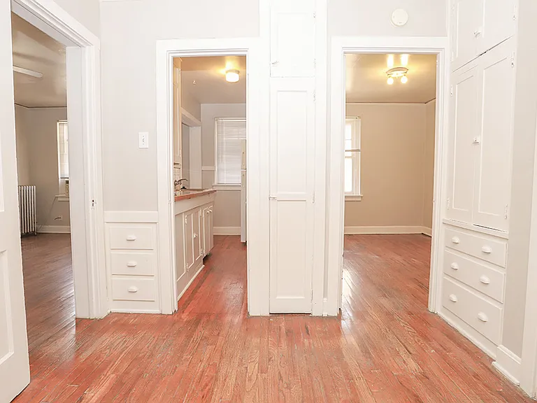 East Evans Apartments — Photo 54