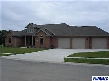 1st image of 211 W Whispering Ln