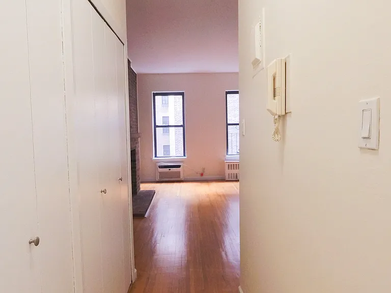 150 E 84th St #5P — Photo 9