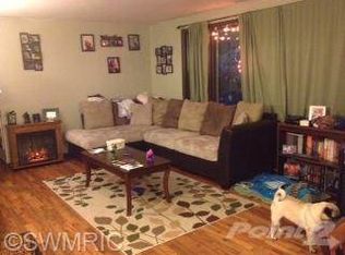 360 Roland Ave, Benton Harbor, MI 49022