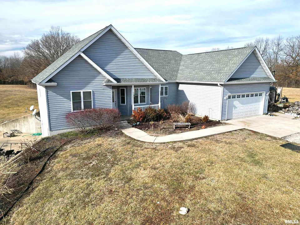 1967 Stringtown Rd, Sorento, IL 62086 Zillow