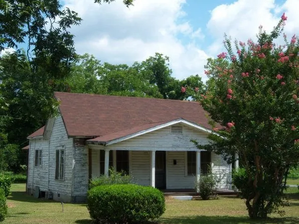 614 E Lemon St, Fitzgerald, GA 31750