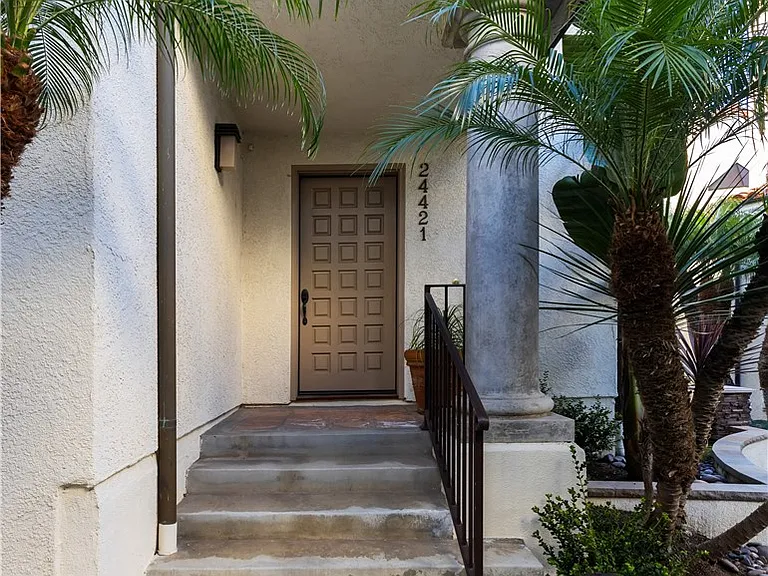 24421 Santa Clara Ave — Photo 33