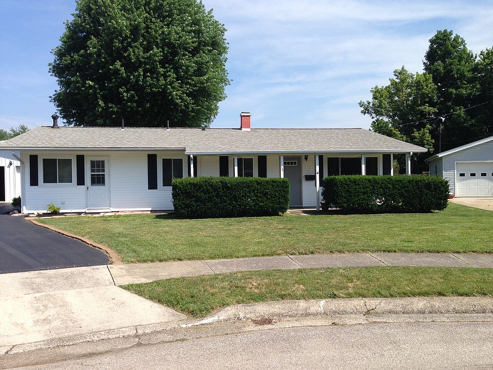 1st image of 34 Marion Ct