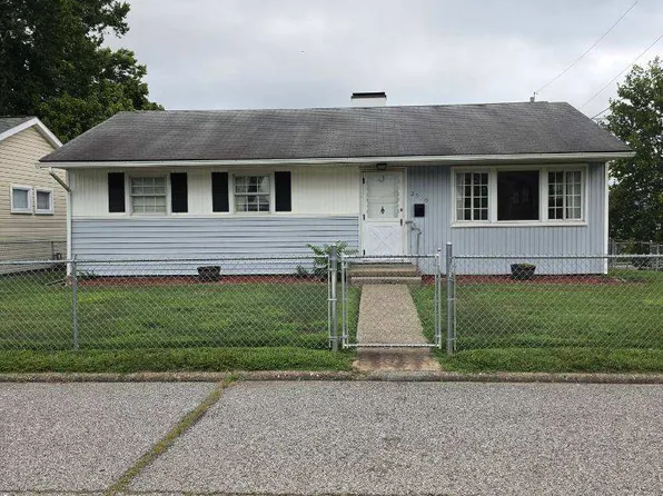 2910 Fitzwater Dr, South Charleston, WV 25303