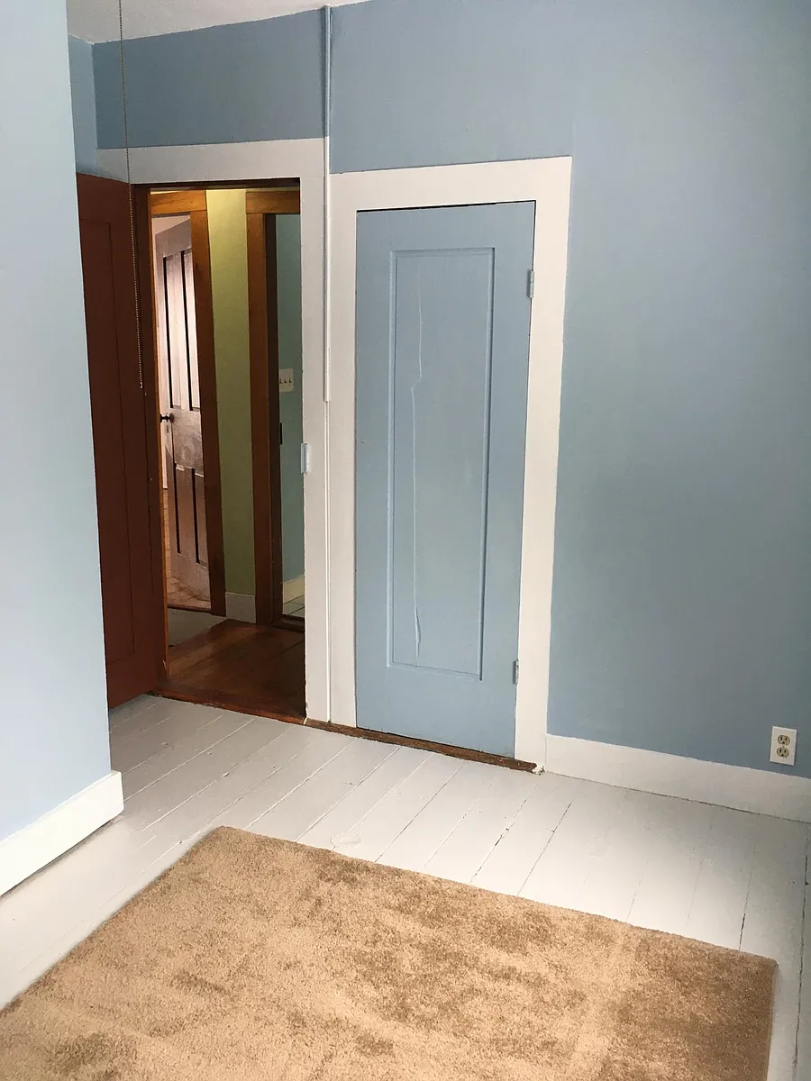 Bedroom 1 - 115 W Whiteman St