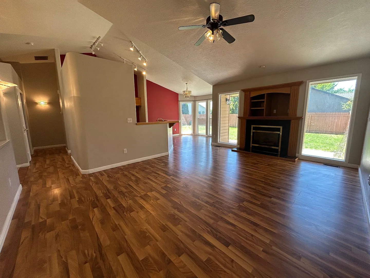 Spacious 3 Bedroom Home with Bonus Room on a Corner Lot with 3 Car Garage — Photo 3