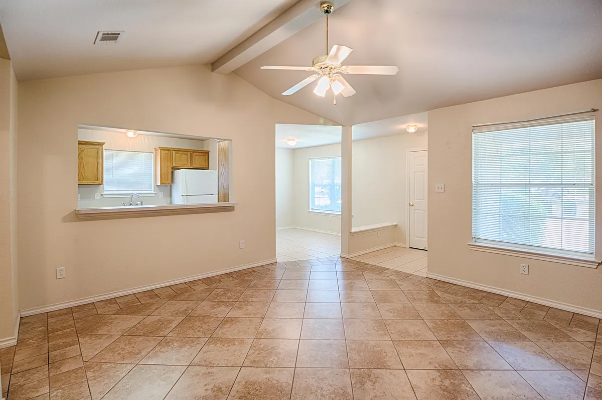 Building Photo - 3713 Oldenburg Ln