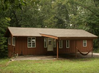 1051 S Shamrock Rd, Nixa, MO 65714