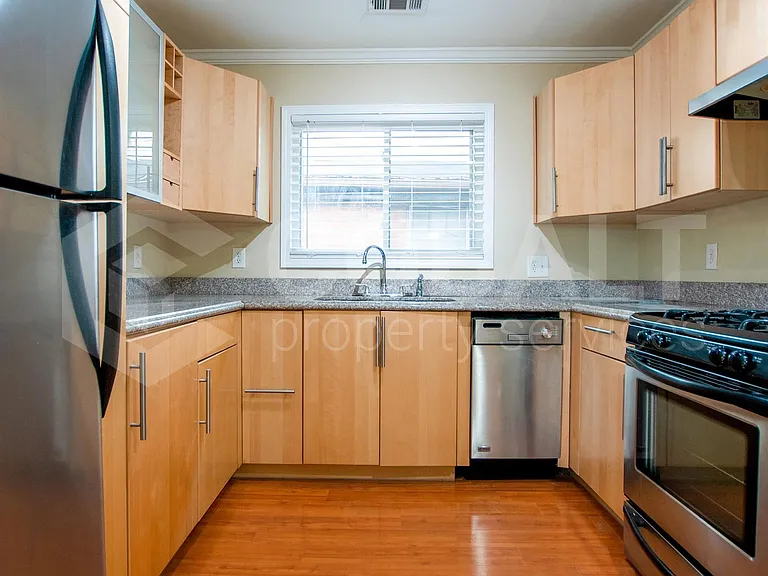 780 Dixie Ave NE #3 — Photo 3