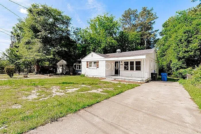 jpg - 789 Tremont Ave