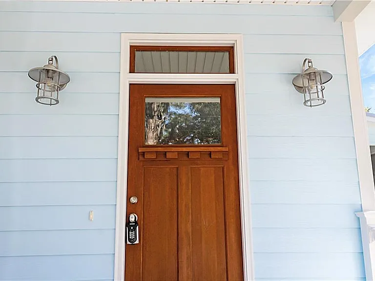 905 Wayne St — Photo 3