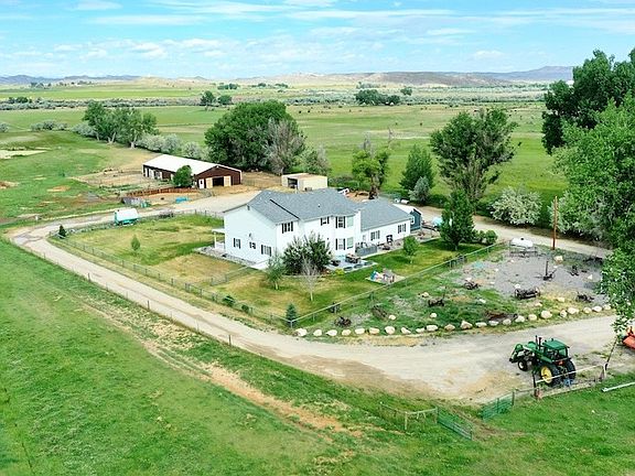 3rd image of 1199 Cowboy Mine Rd