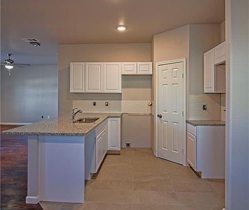 4th image of 1100 E Harvey Ave