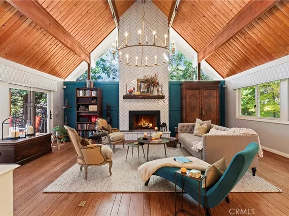 469 Golf Course Rd, Lake Arrowhead, CA 92352