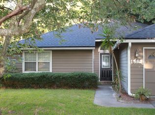 1562 Crabapple Cove Ct N, Jacksonville, FL 32225
