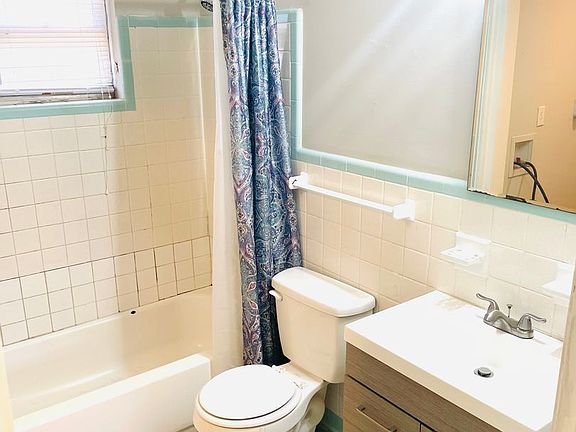 3rd image of 3234 Asbury Ln