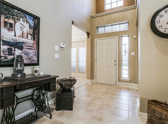 3rd image of 9212 Blue Water Dr