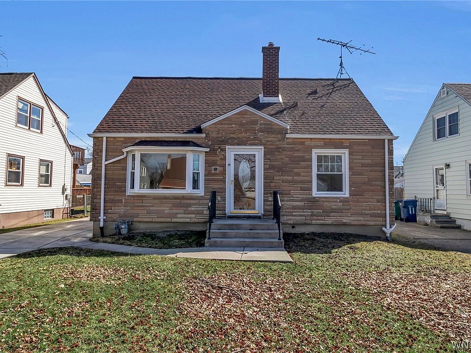 1st image of 17 Newport Ave