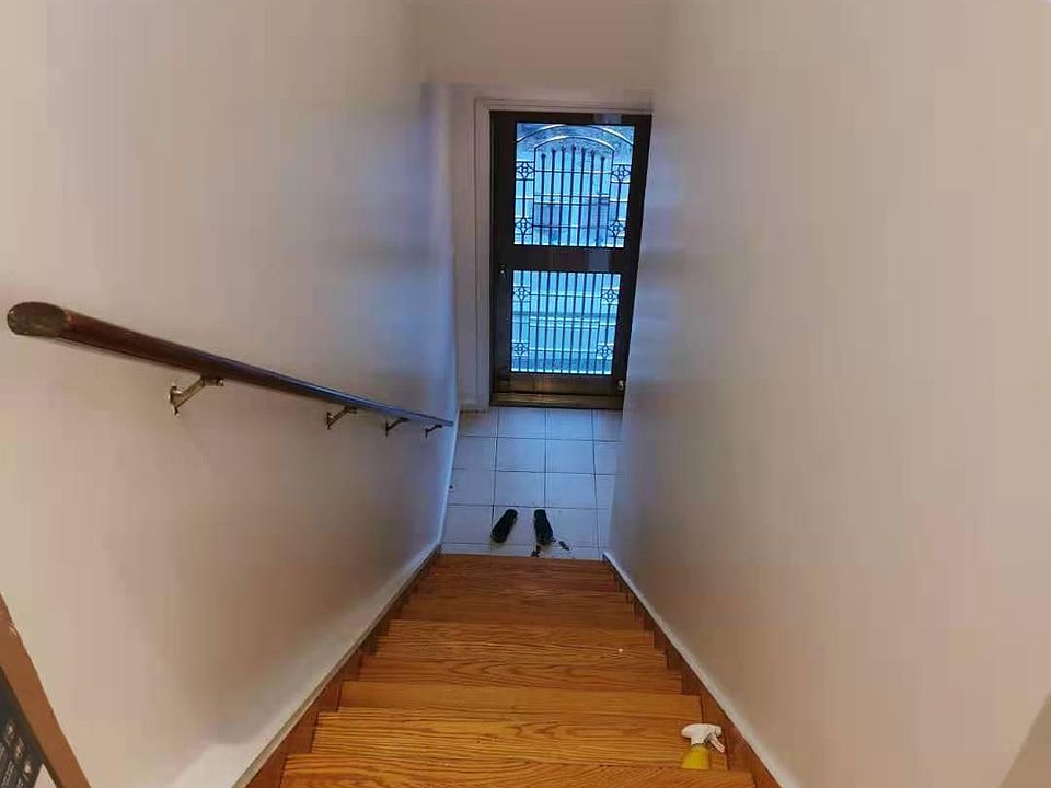 1st image of 1421 117th St Floor 2