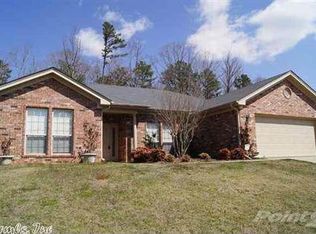 1302 Oxford Ave, Benton, AR 72019