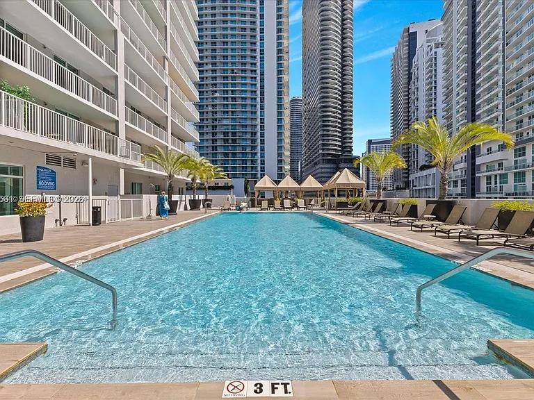 1250 S Miami Ave #1713 — Photo 16