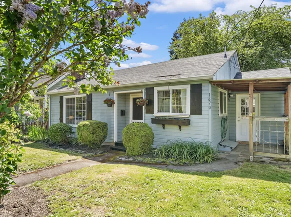 1670 Buck St, West Linn, OR 97068