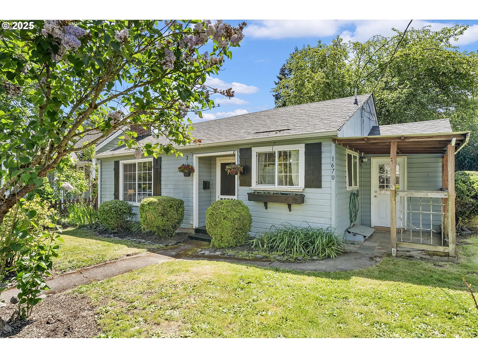 1670 Buck St photo 1