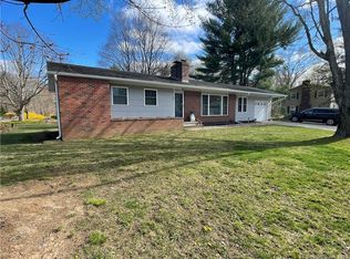 98 Grand View Ter, Brooklyn, CT 06234