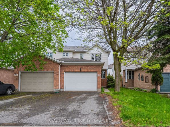 1213 Clyde Ave, Ottawa, ON K2C 1Y3
