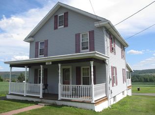 1121 Mahoning Dr, Lehighton, PA 18235