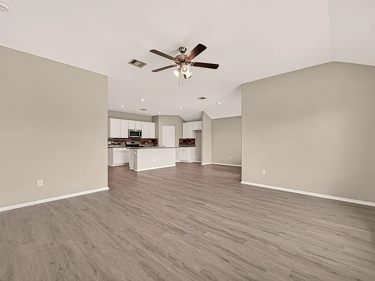 18361 Timbermill Ln — Photo 8