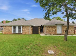 7217/7219 Fuller Cir, Fort Worth, TX 76133