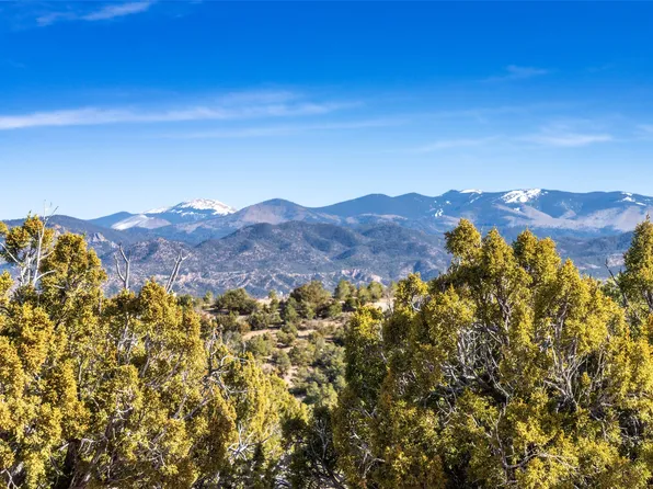 90 Sendero Encanto, Santa Fe, NM 87506