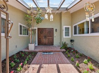 20352 Alerion Pl, Woodland Hills, CA 91364