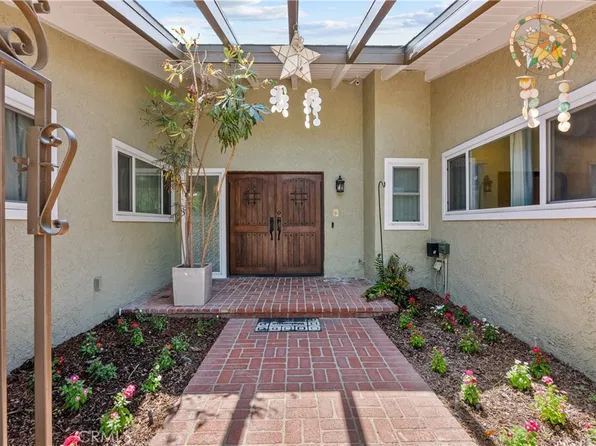 20352 Alerion Pl, Woodland Hills, CA 91364