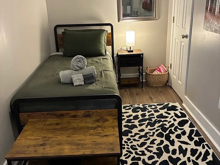 3310 Dubois Pl SE #2 — Photo 6