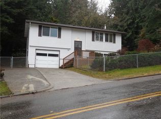 110 Rollingwood Dr, Kelso, WA 98626