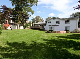 7 Hunter Dr, Eastchester, NY 10709