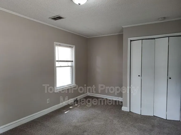 1405 Shamrock Dr — Photo 14