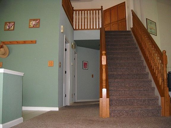 3rd image of 104 Wembley Ct