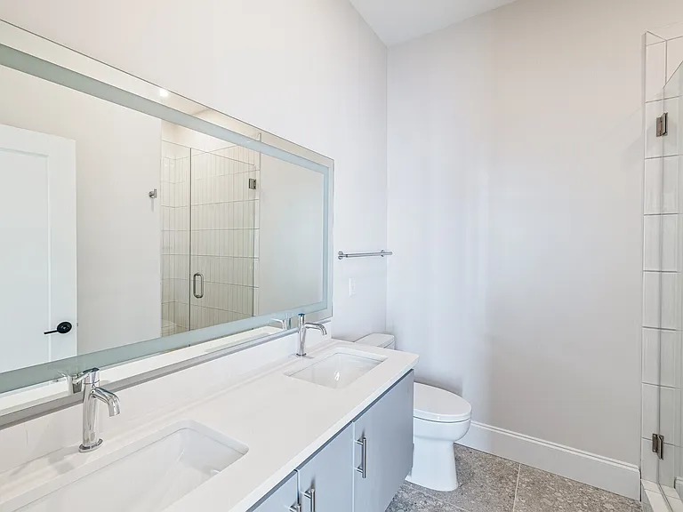 225 Plus Fees #3215 — Photo 12