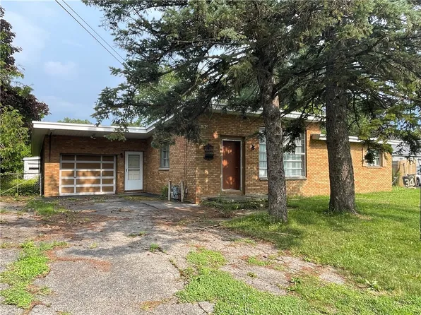 34 Island Cottage Rd, Rochester, NY 14612