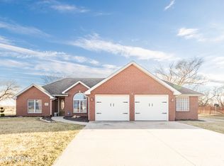410 Tanglewood Way, Fulton, MO 65251