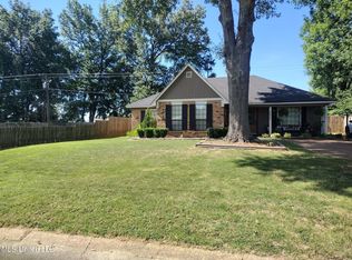 5672 Briarwood Dr, Horn Lake, MS 38637