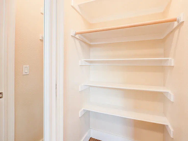 3180 N Fulton St — Photo 17
