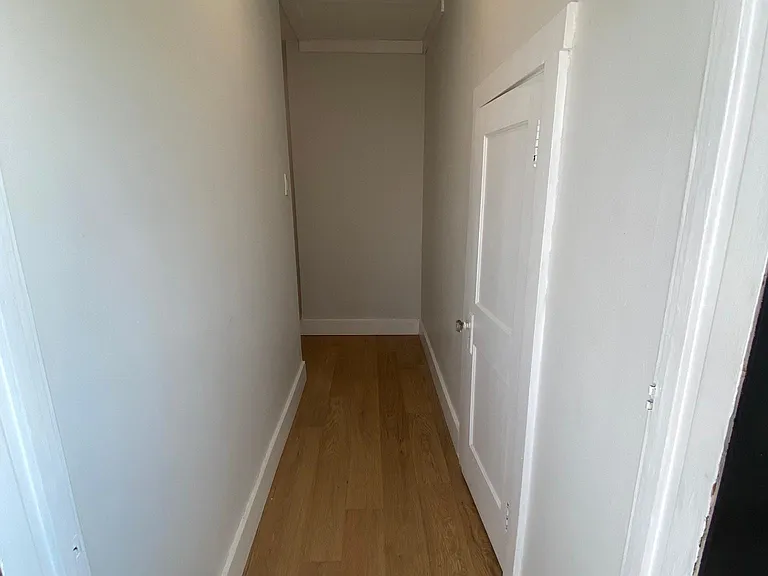 321 Summit St #1 — Photo 25