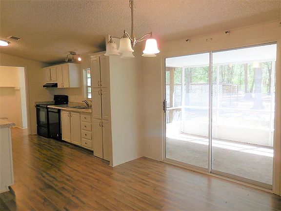 4th image of 3223 NE 156th Ave